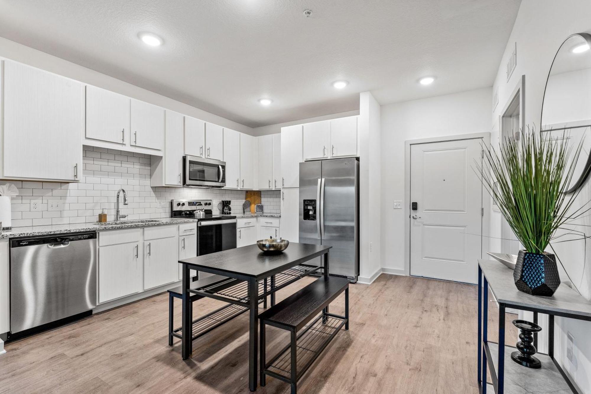 Complete Apartment ,10 Min To Parks Pets Allowed, Resort-Style Amenities 奥兰多 外观 照片